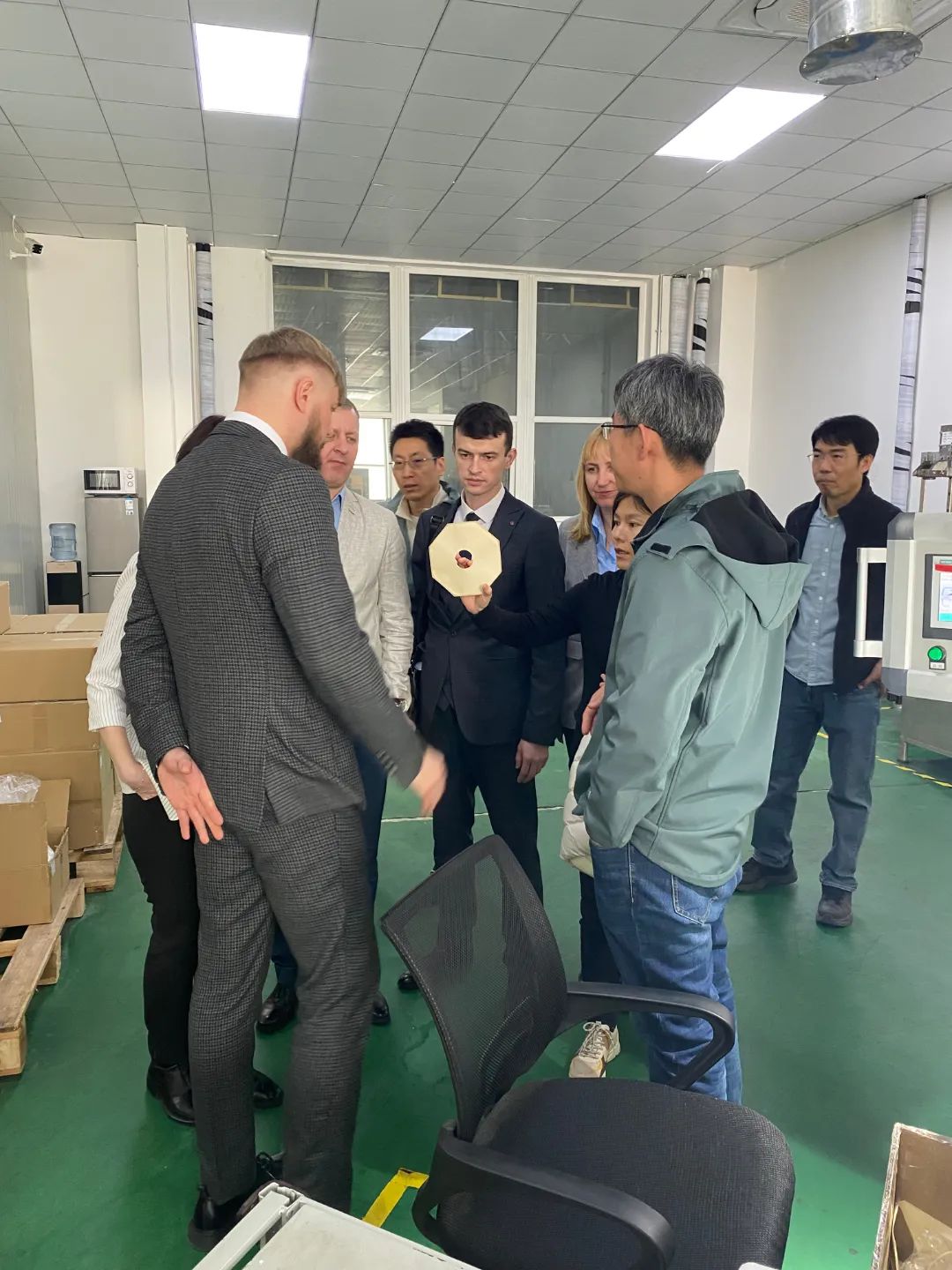 熱烈歡迎白俄羅斯客戶蒞臨我司參觀考察洽談業(yè)務 熱烈歡迎白俄羅斯客戶蒞臨我司參觀考察洽談業(yè)務